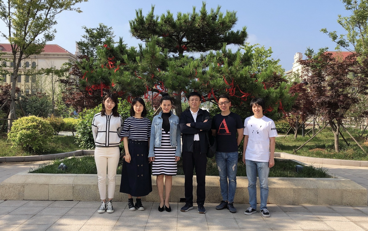 艺术组6人.jpg