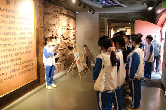 G:\2022级4班\2022级4班\班级活动\2022.10.1 党史馆实践活动\IMG_2096.JPG