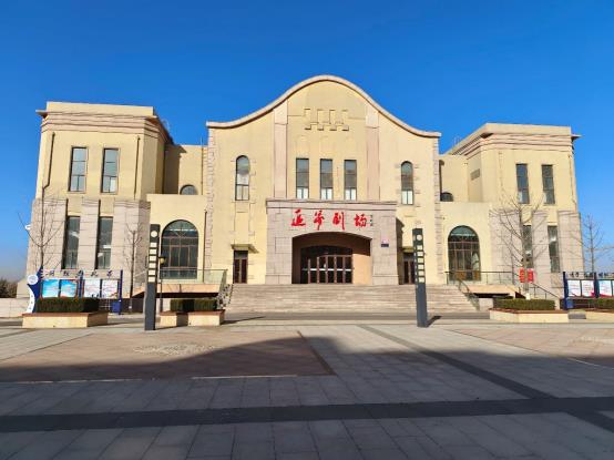 J:\2022招生\2022年\微信推送\学校照片\校园美丽 设施环境一流\校园美丽 设施环境一流\6.追梦剧场.jpg